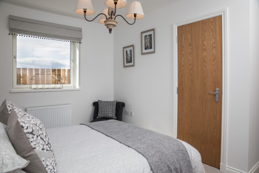 Lochter Bedroom 02