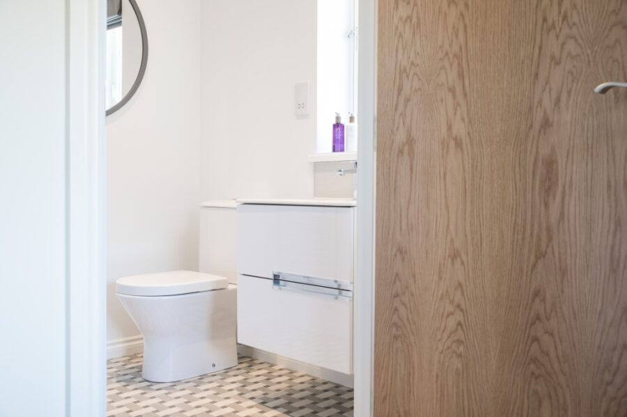Lochter En Suite 01